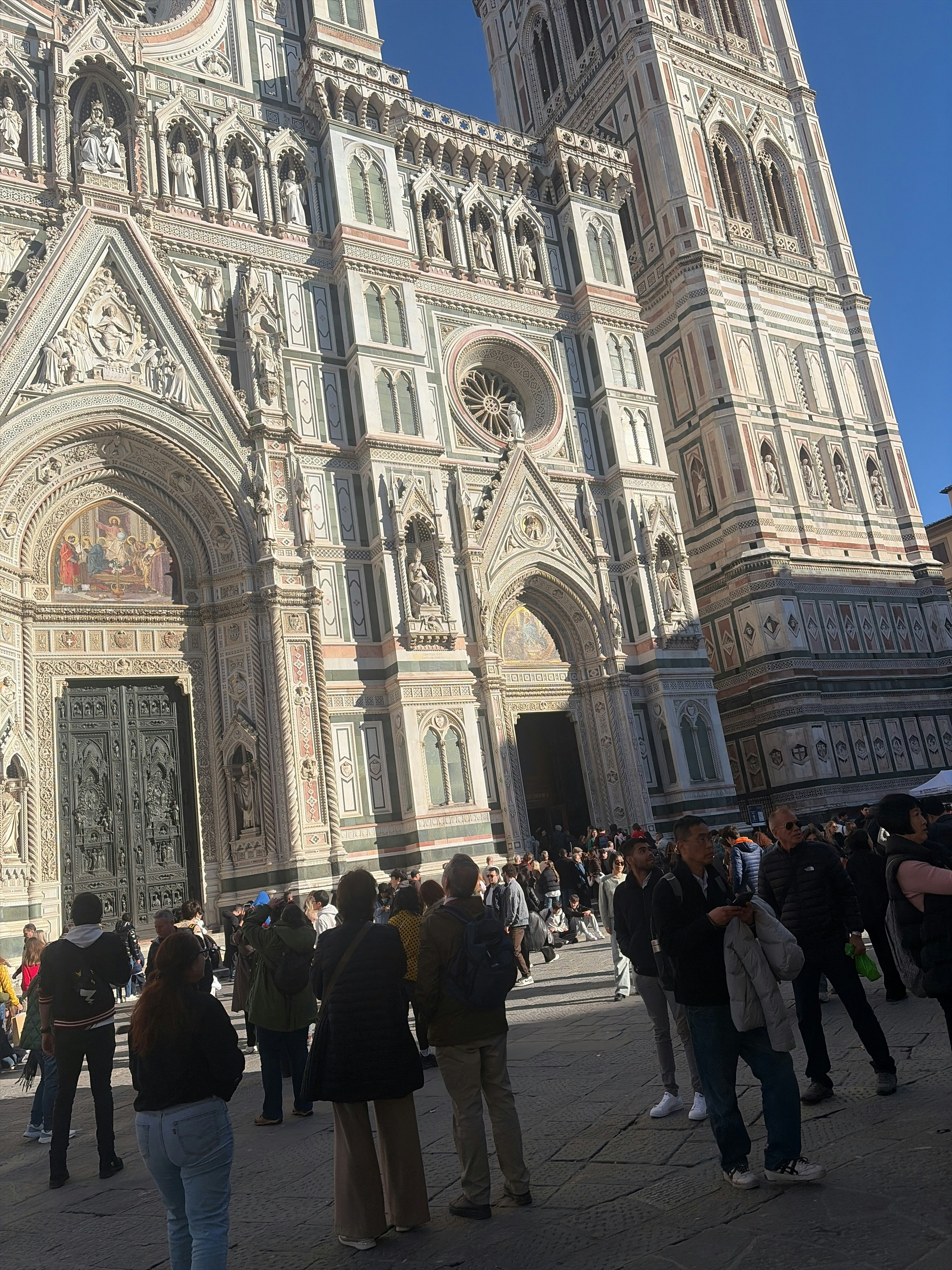 Player photo from The Medici Story. On the trail of a stolen painting around Florence walking tour in Florence