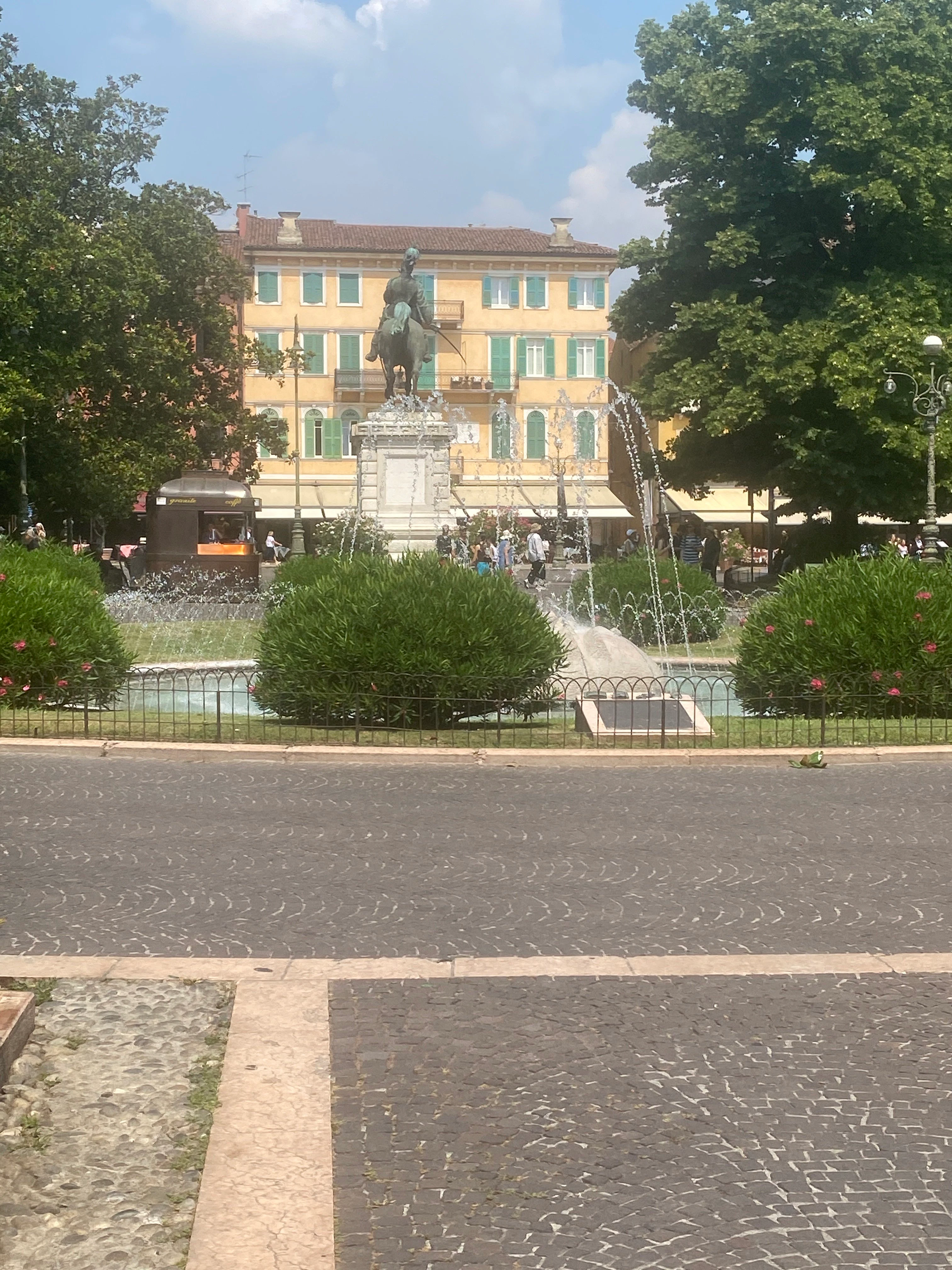 Player photo from Romeo and Juliet's happy ending walking tour in Verona