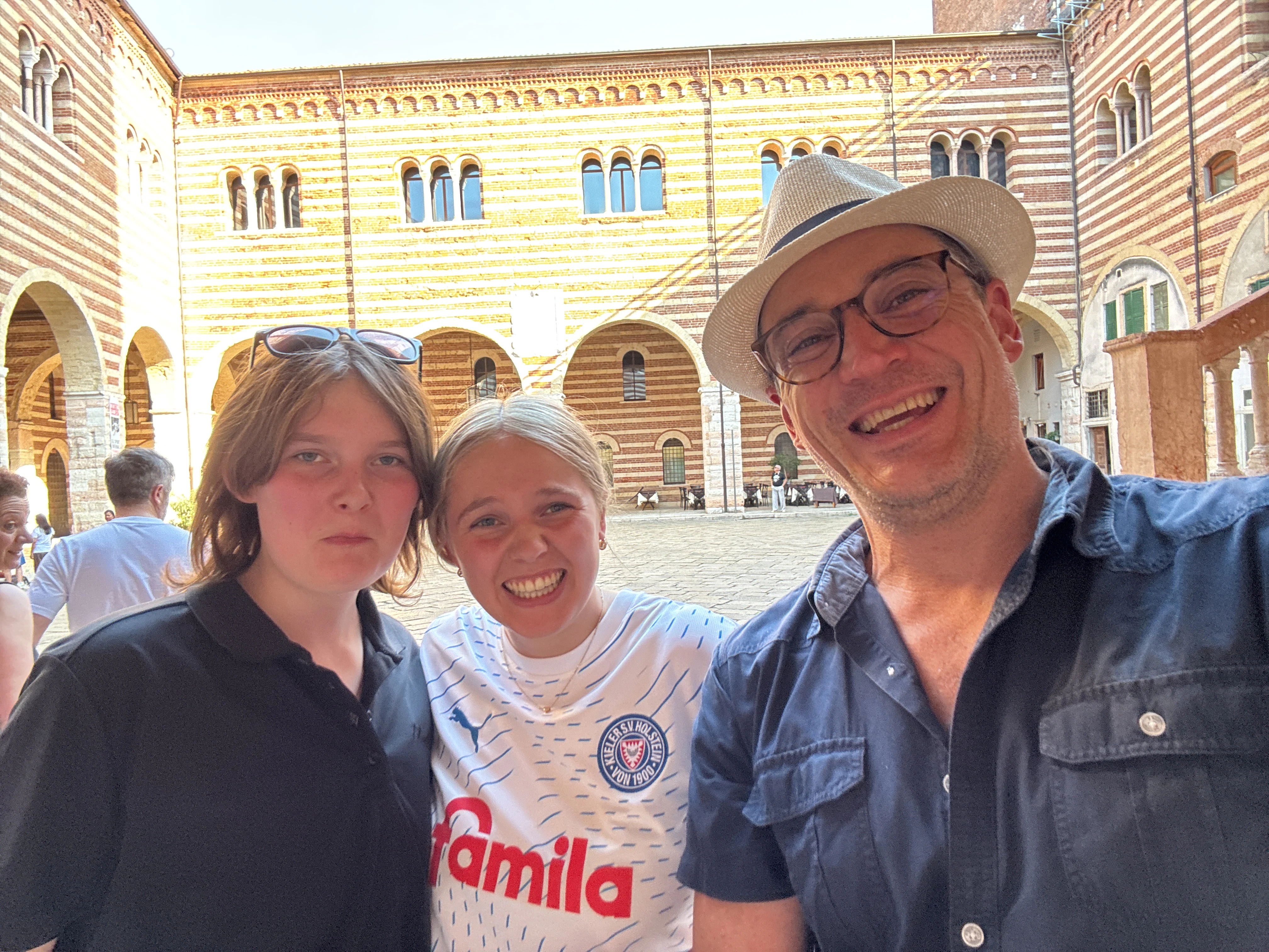 Player photo from Romeo and Juliet's happy ending walking tour in Verona