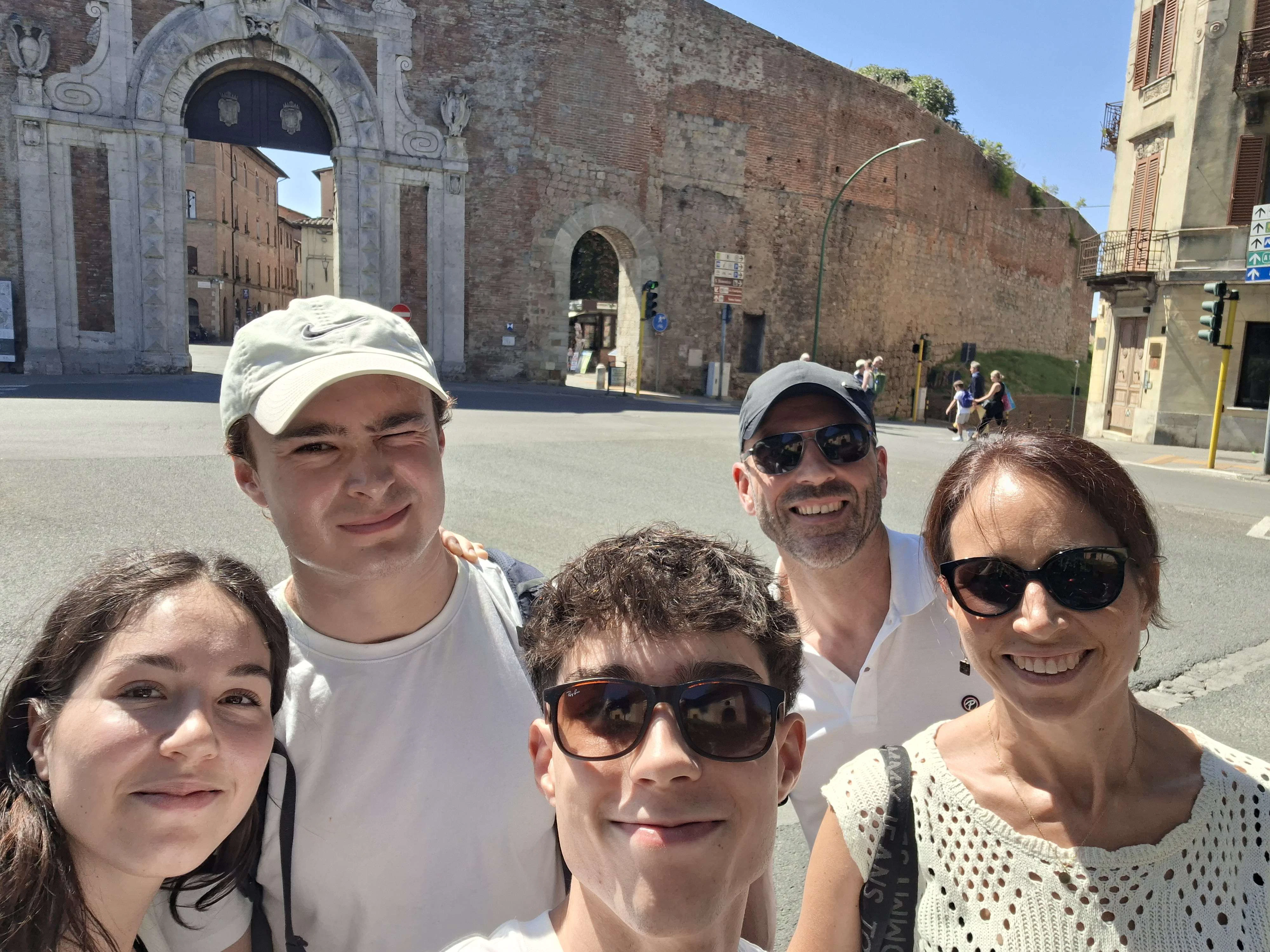 Player photo from Siena’s 17 Secrets – A Contrade Quest walking tour in Siena