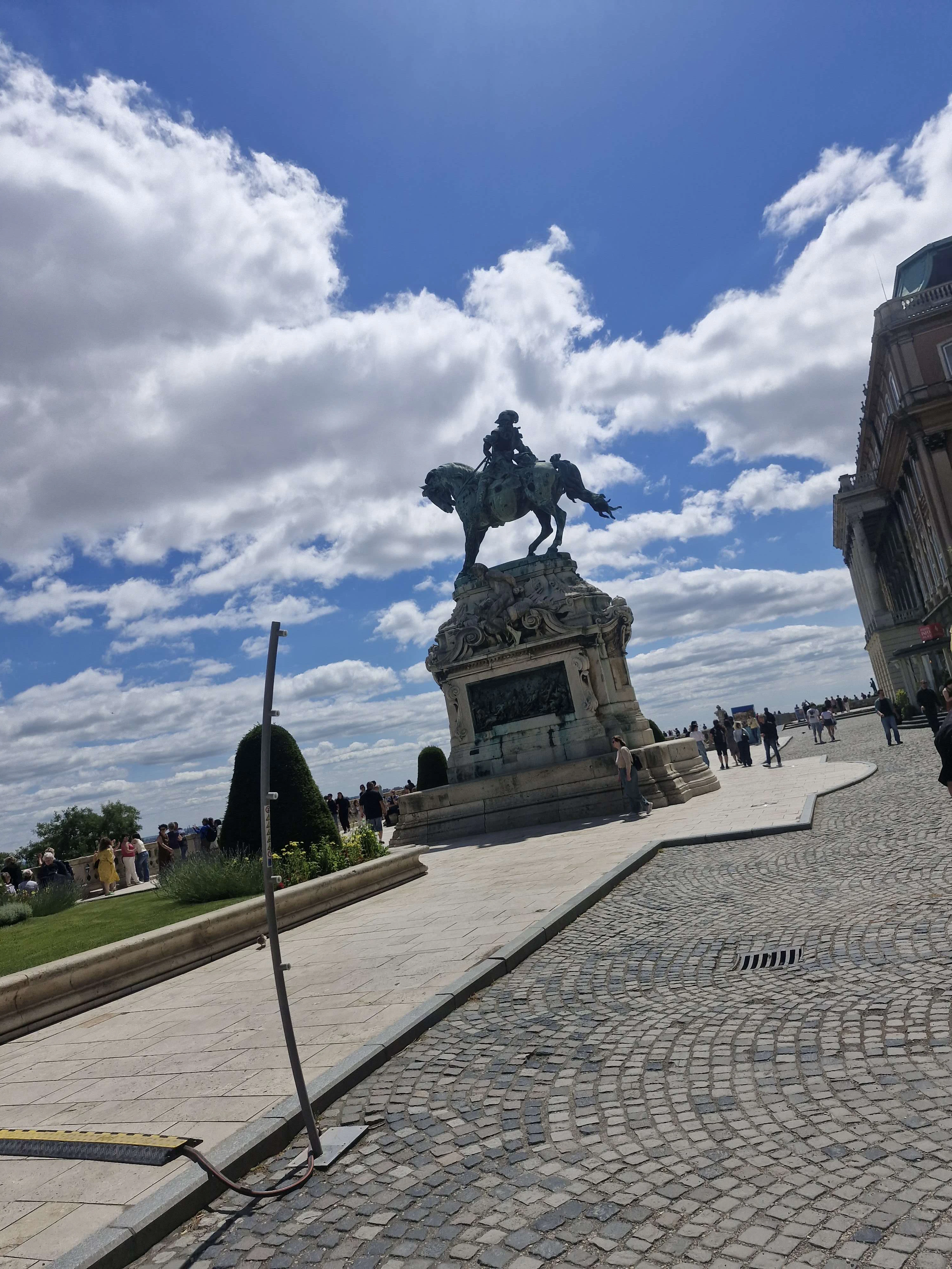 Player photo from Secrets of Buda Castle – Will You Uncover the Lost Legacy? walking tour in Budapest