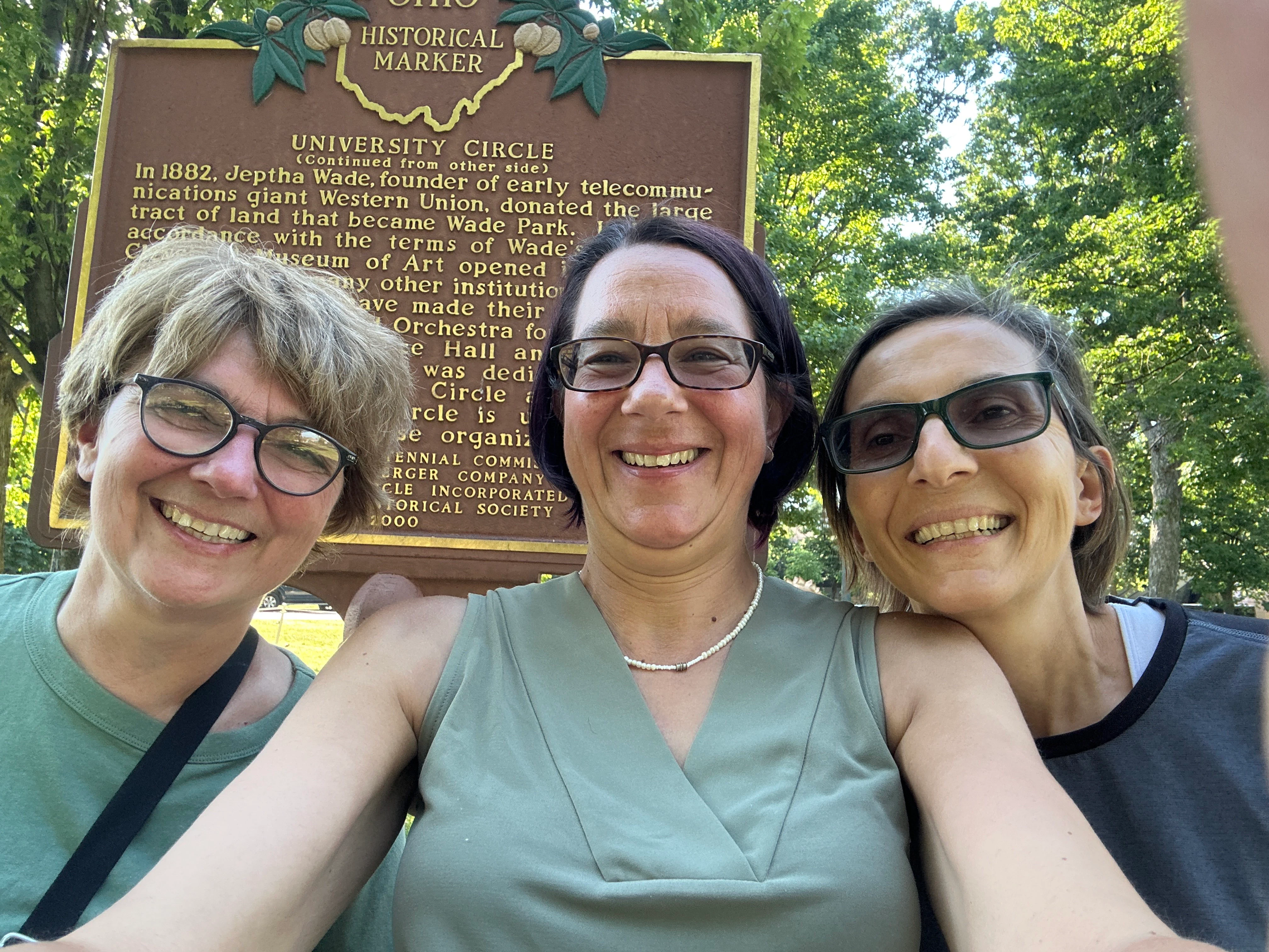 Spelersfoto van Murder Mystery: Death in the Shadows in University Circle, Cleveland, OH