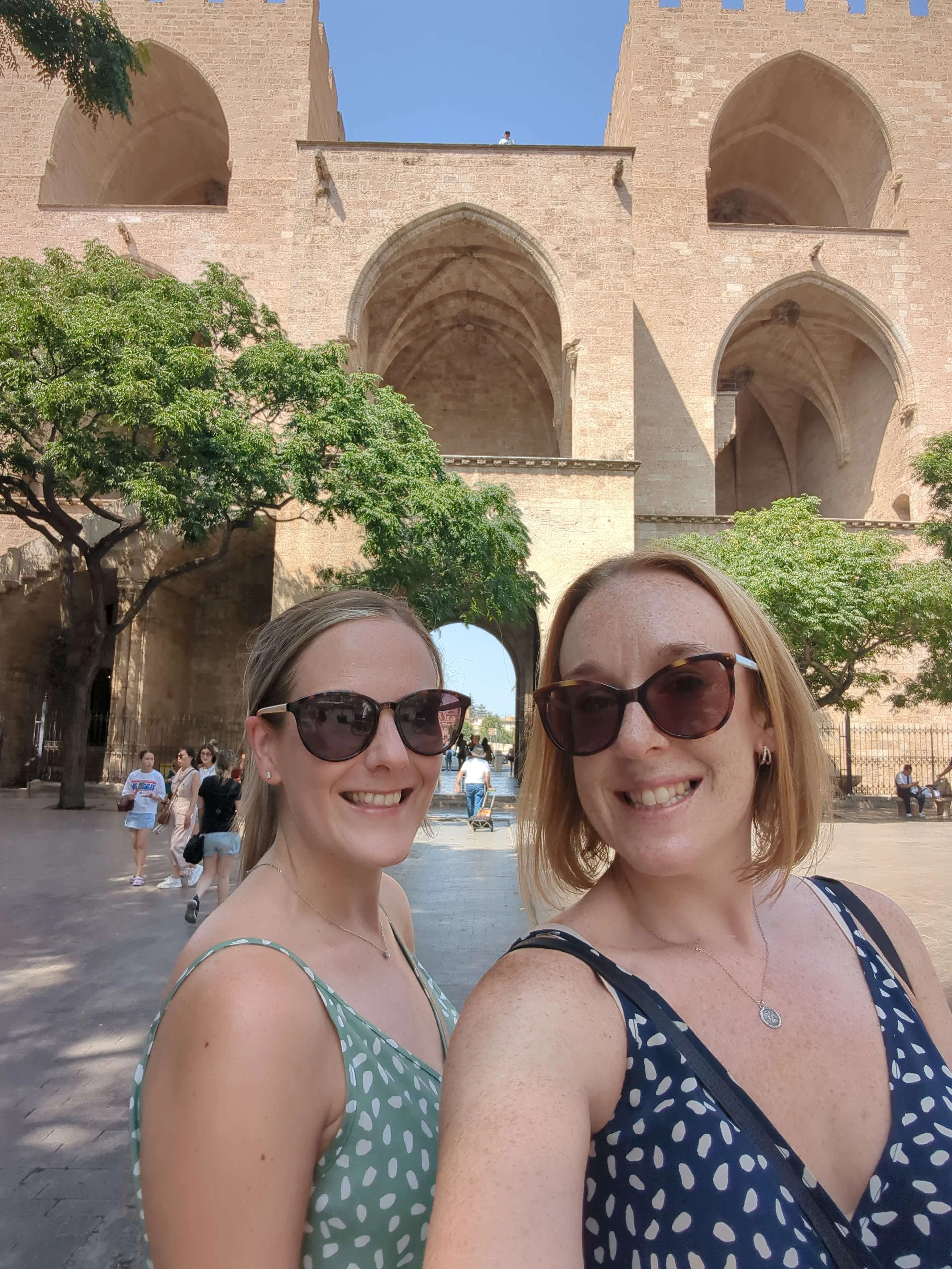 Player photo from València HOLY GRAIL: The Research walking tour in Valencia