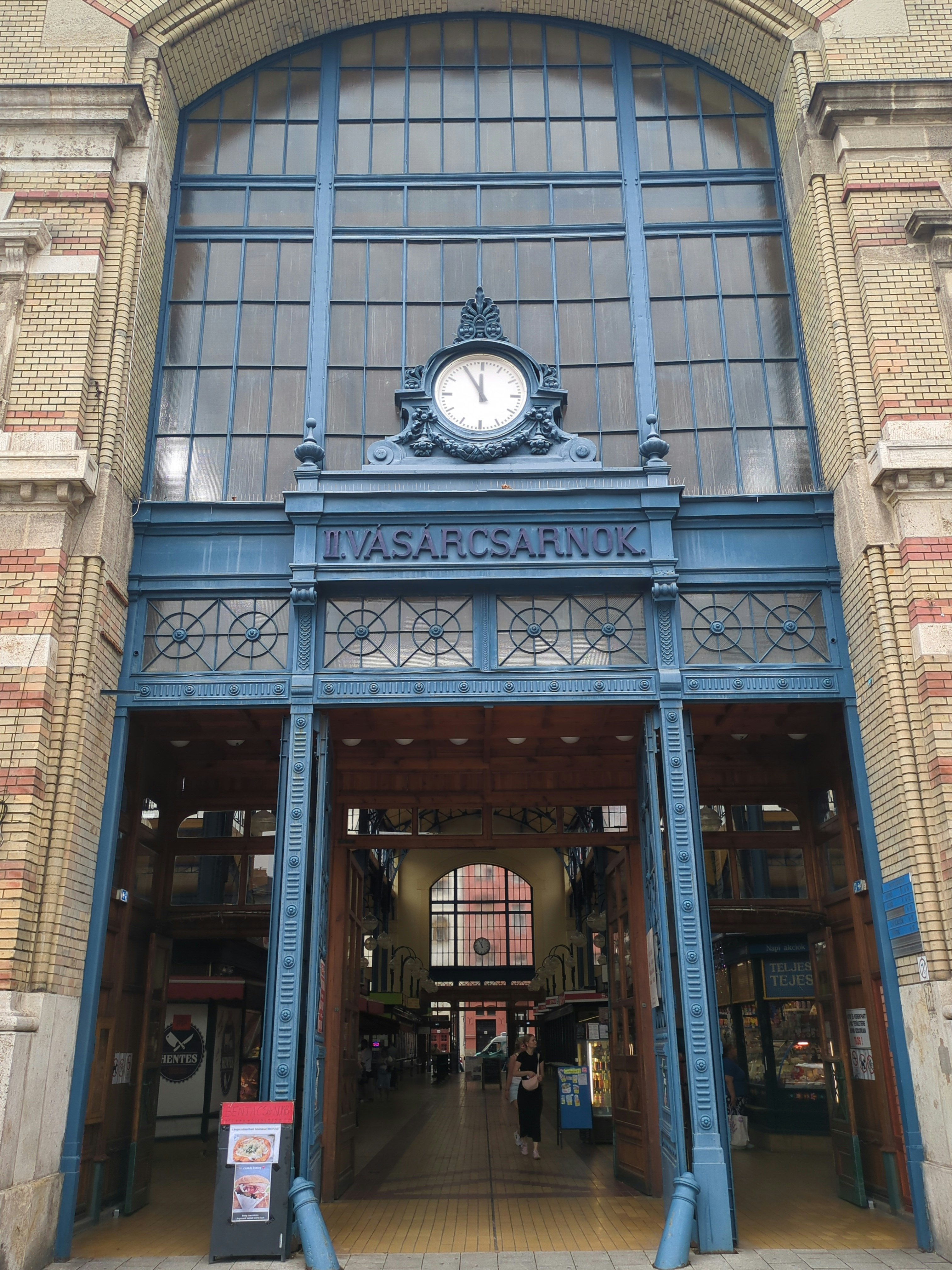 Player photo from Sweet Tastes of Budapest's Golden Age walking tour in Budapest