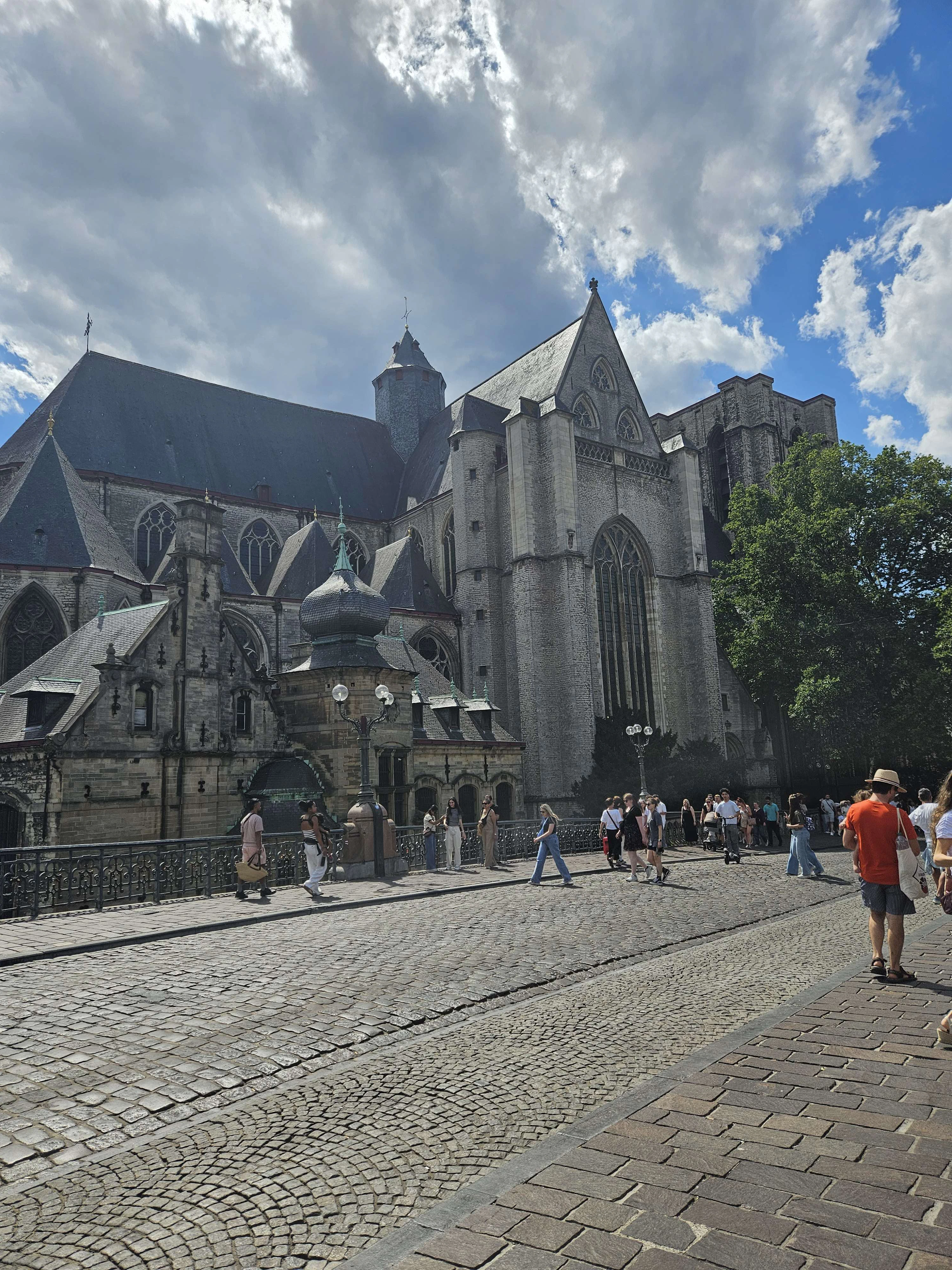 Player photo from A city against an Emperor walking tour in Ghent