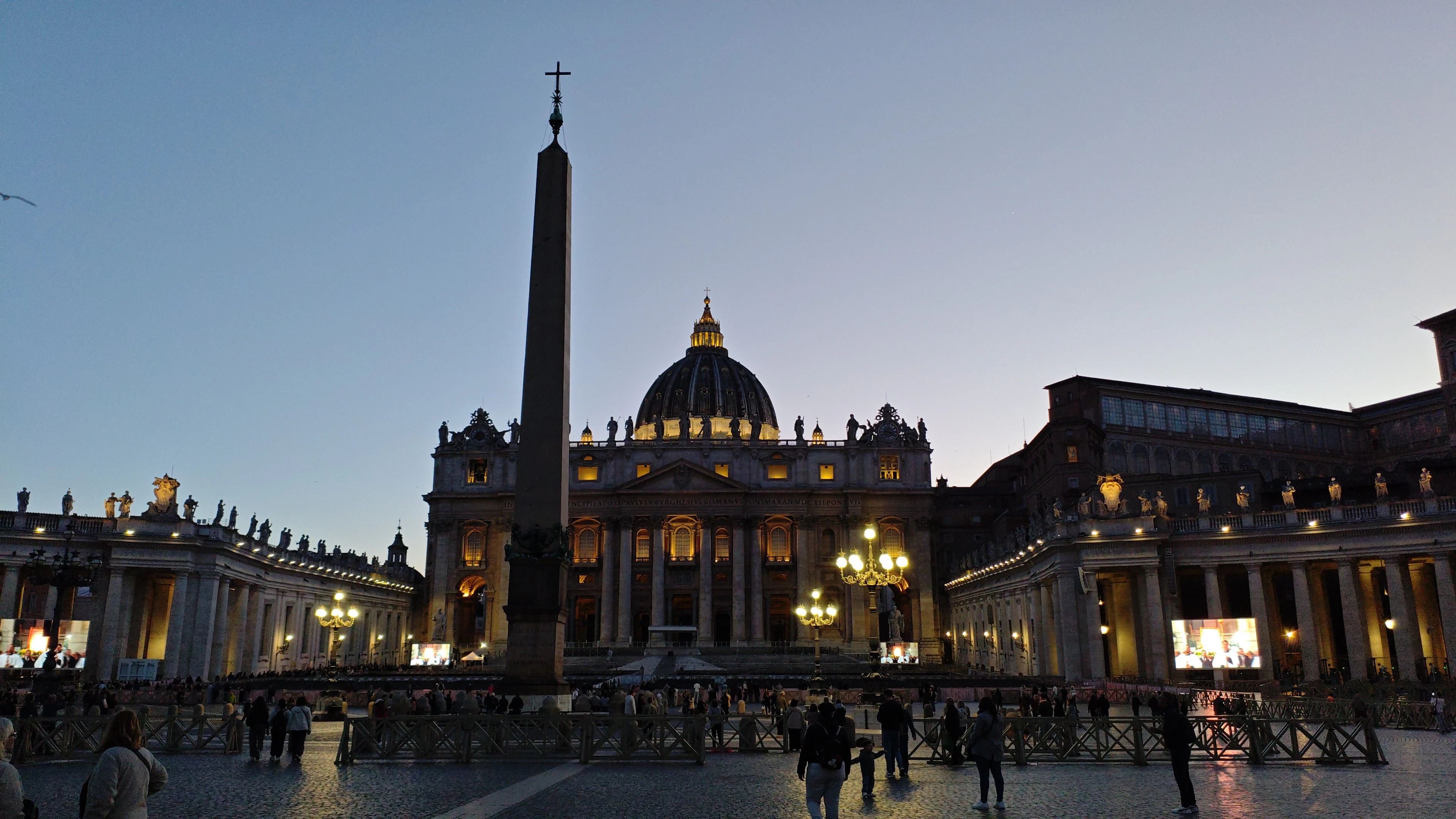Player exploring Rome with Questo