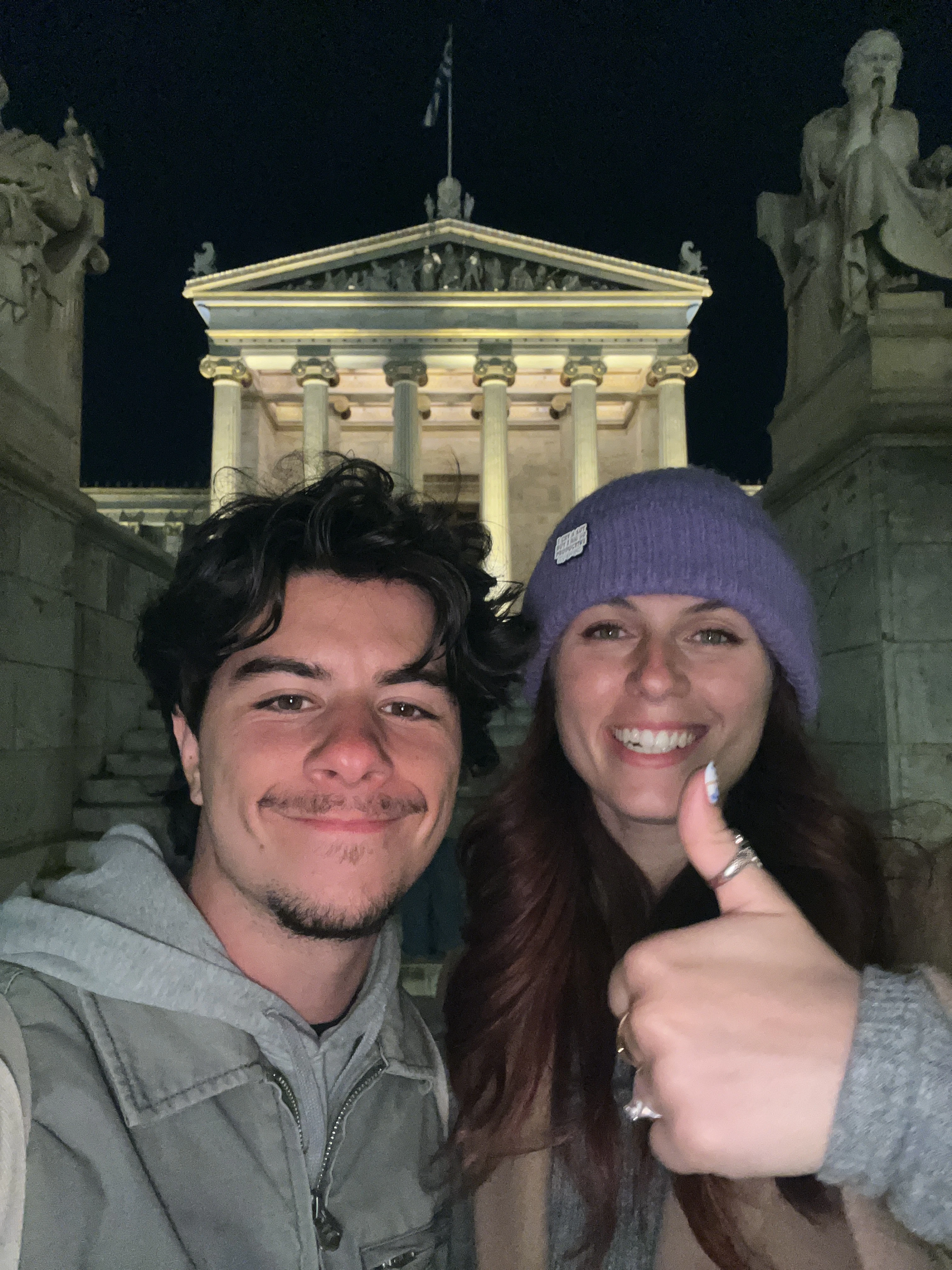Giocatore esplora Athens con Questo