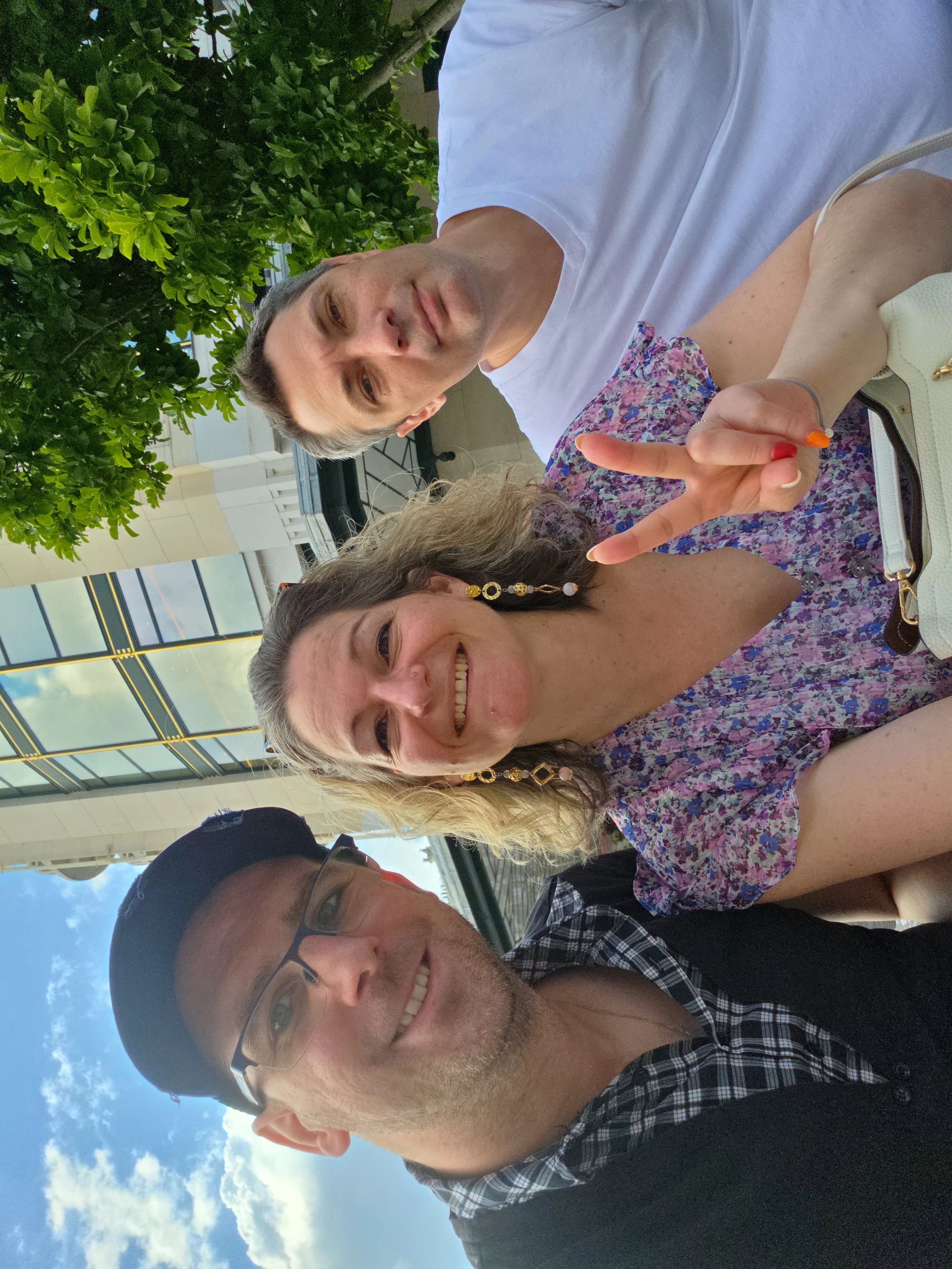 Joueur explorant Paris avec Questo