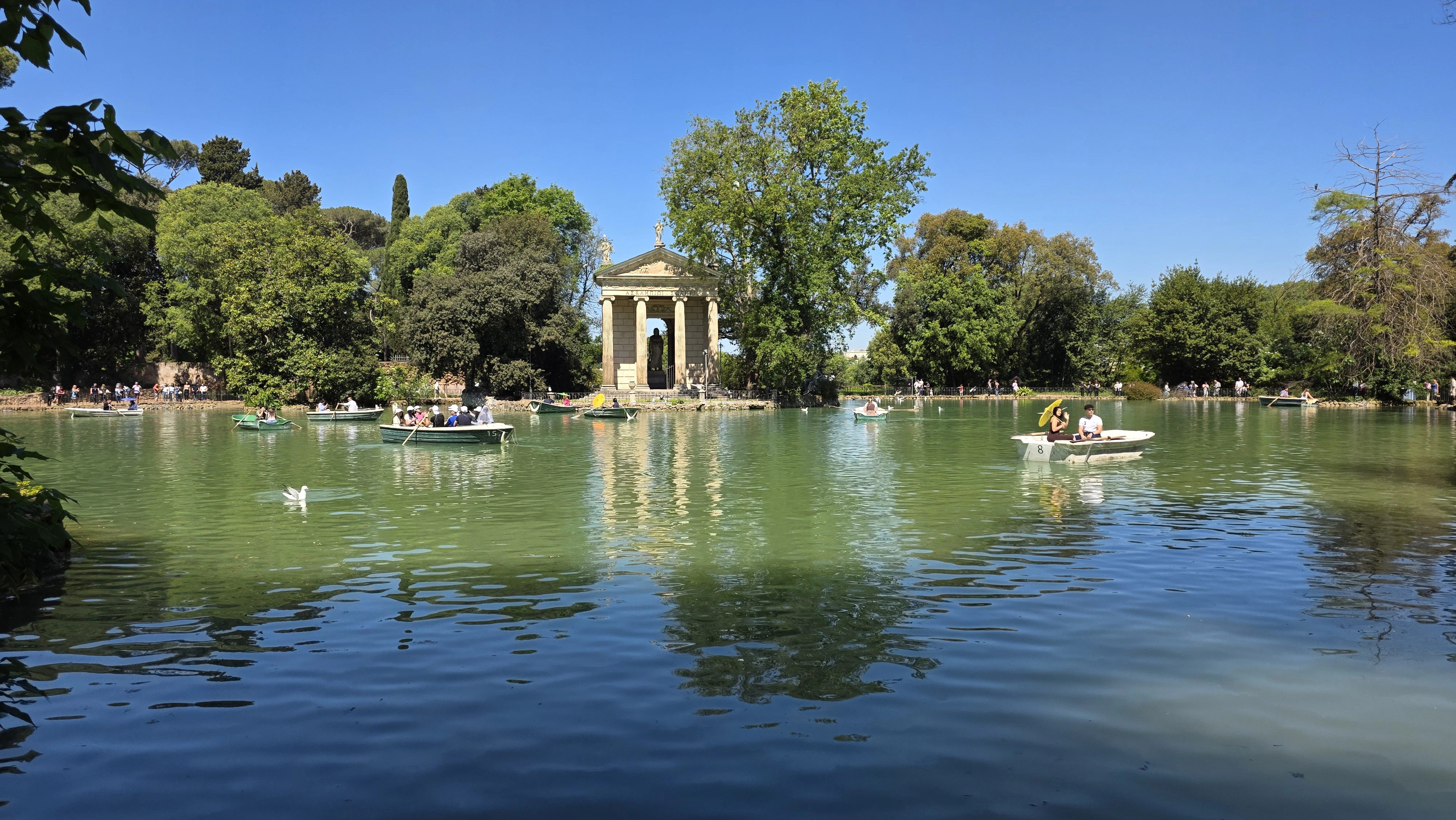 Player exploring Rome with Questo
