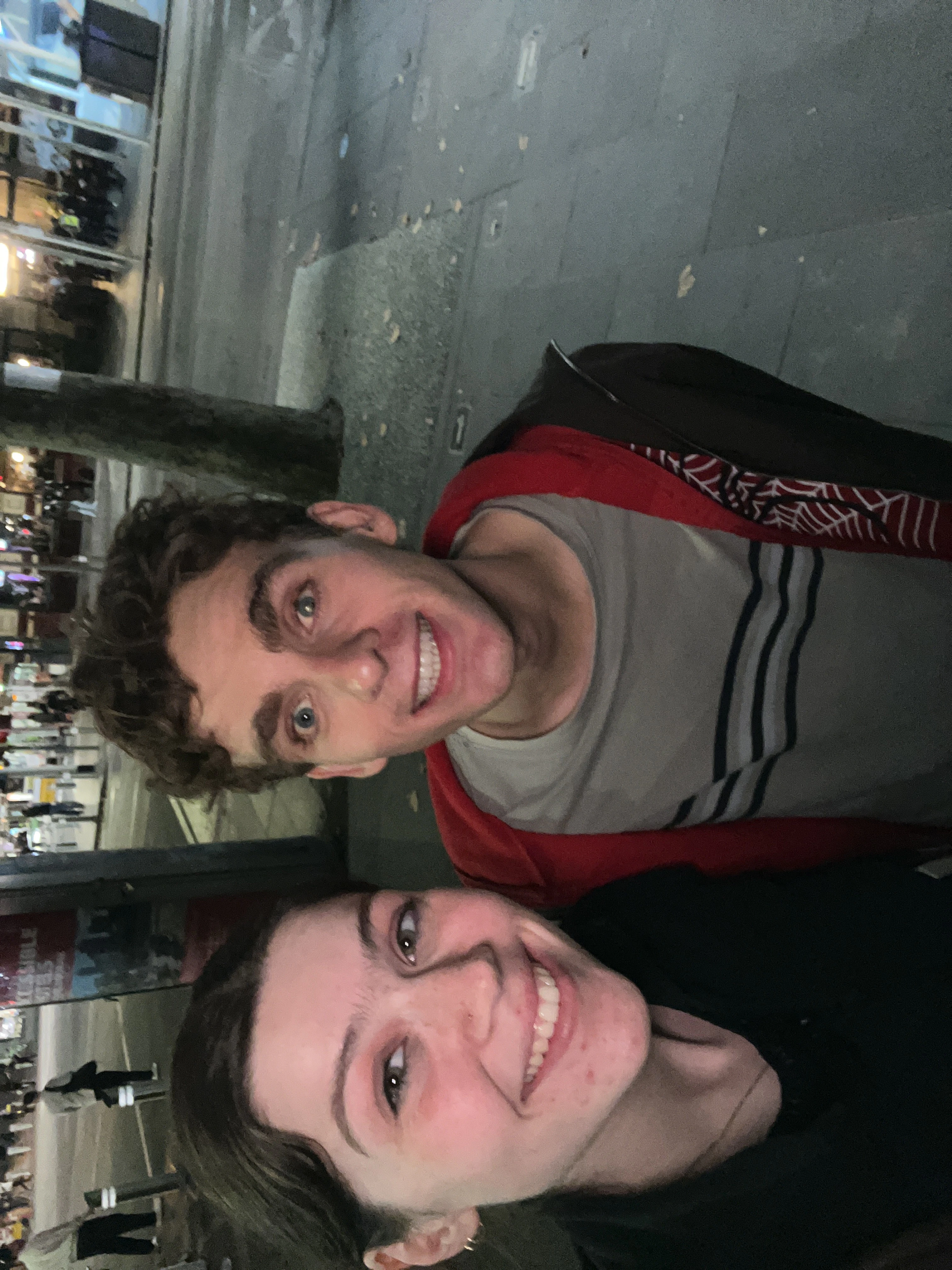 Gracz odkrywa Melbourne z Questo