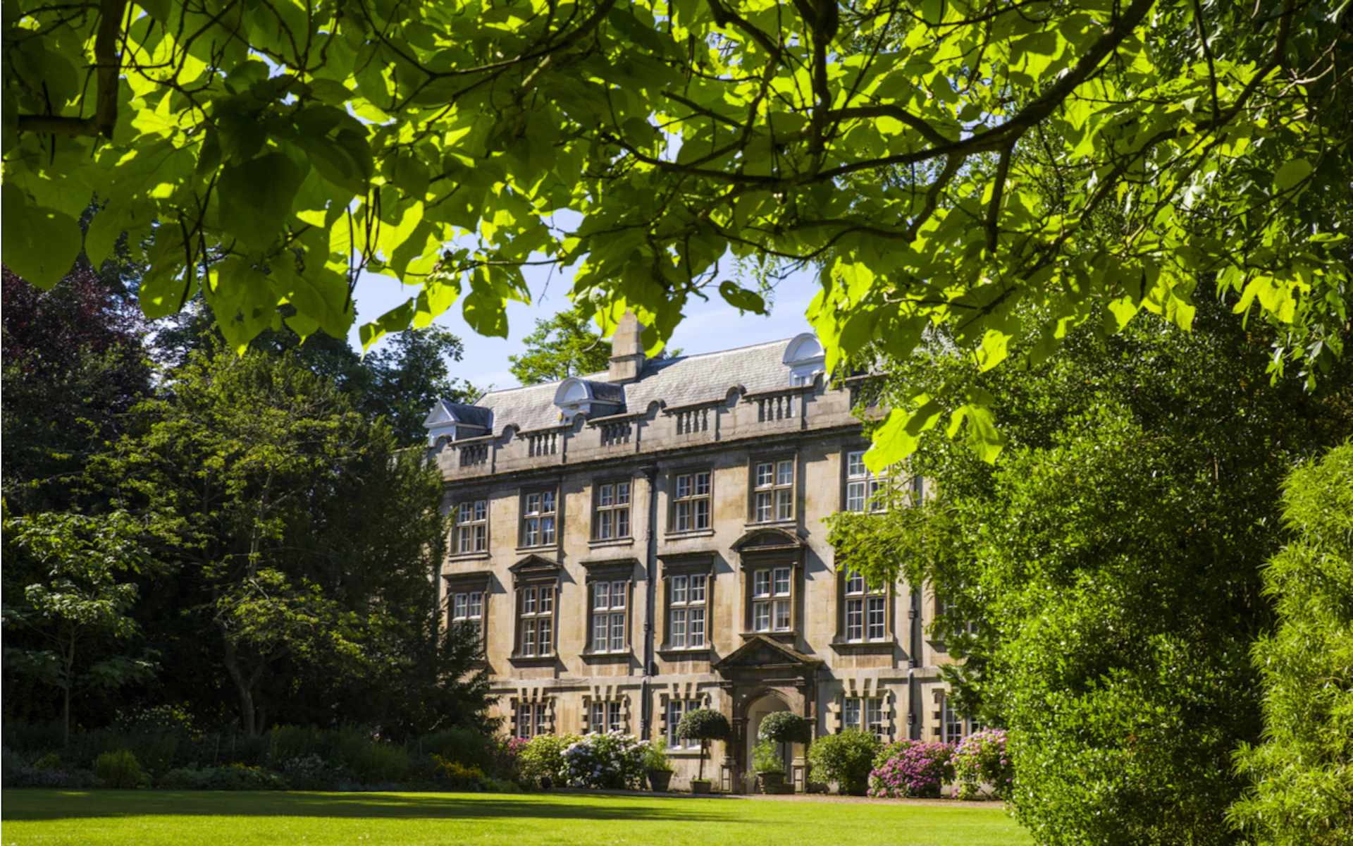 Highlights of Cambridge: Scholars & Secret Societies