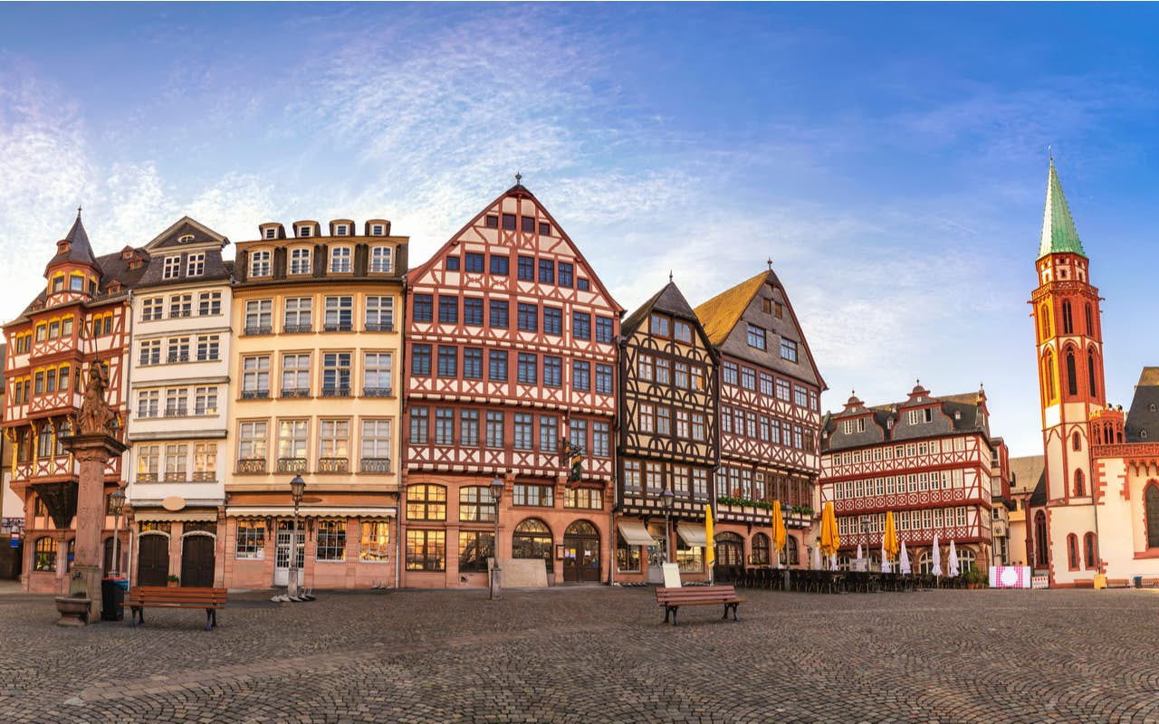 Old Town Frankfurt: The Missing Treasure image