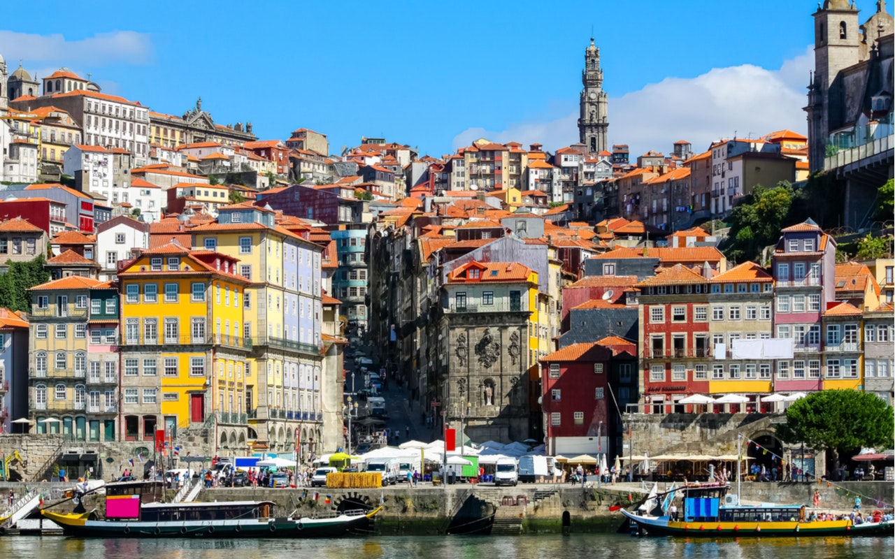 Porto’s Old Town: Amazing Secrets and Fresh Scoops