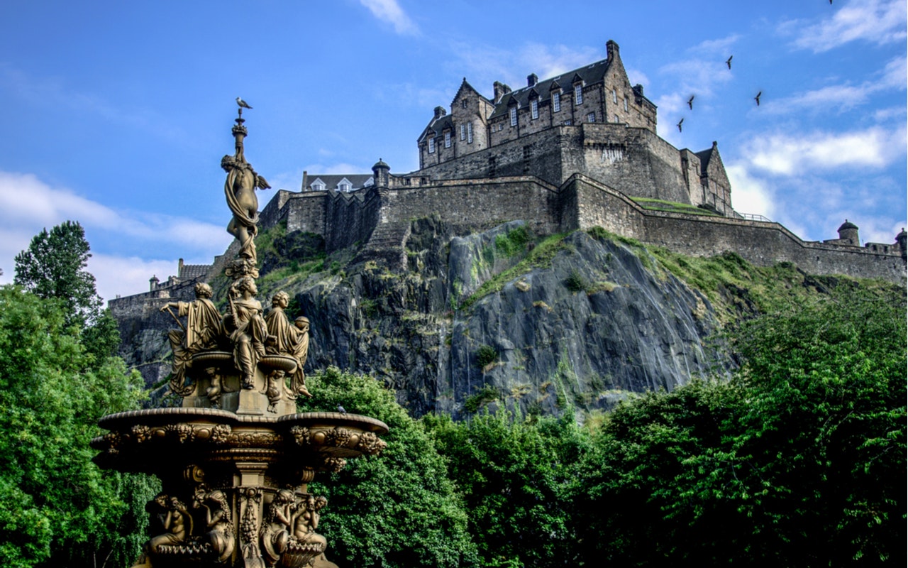 Old Town Edinburgh: The Gothic and The Grisly