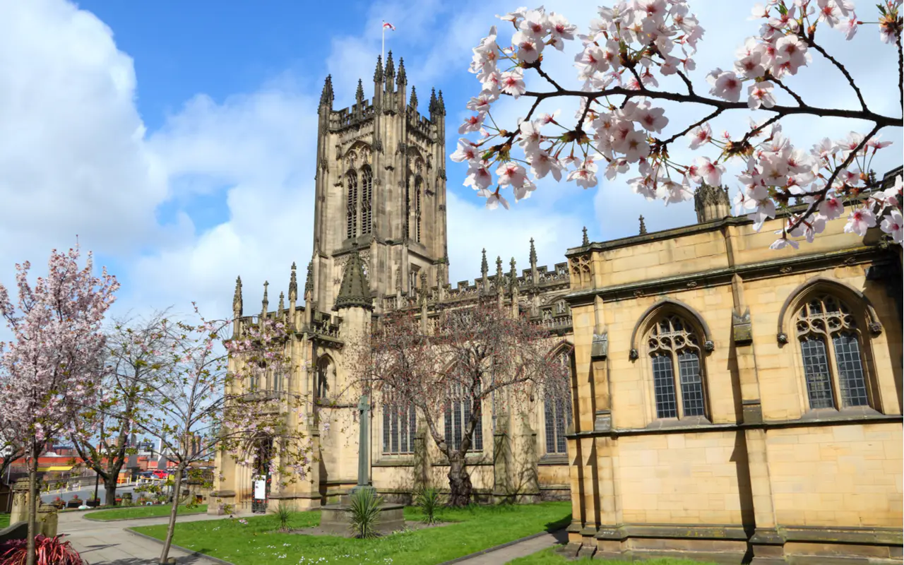 Highlights of Manchester: Walking Tour & Escape Game image 1