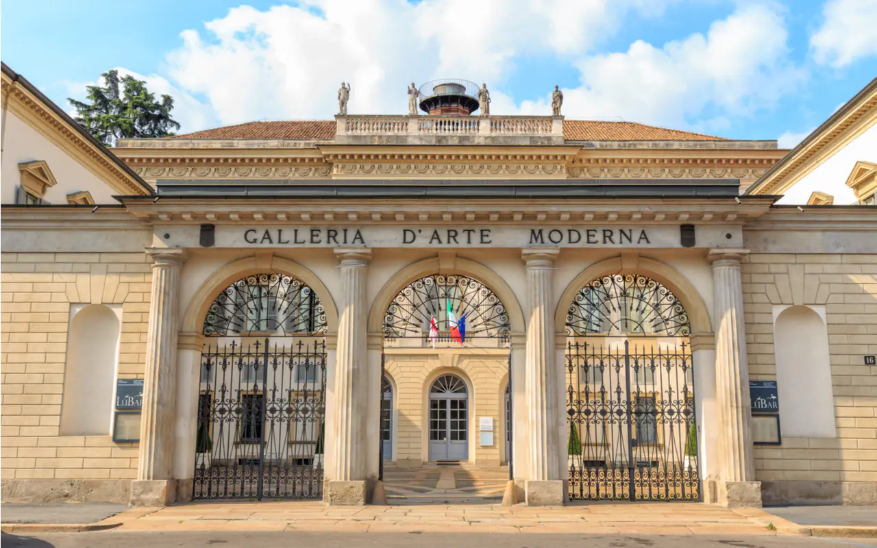 Royal Highlights of Milan image 1