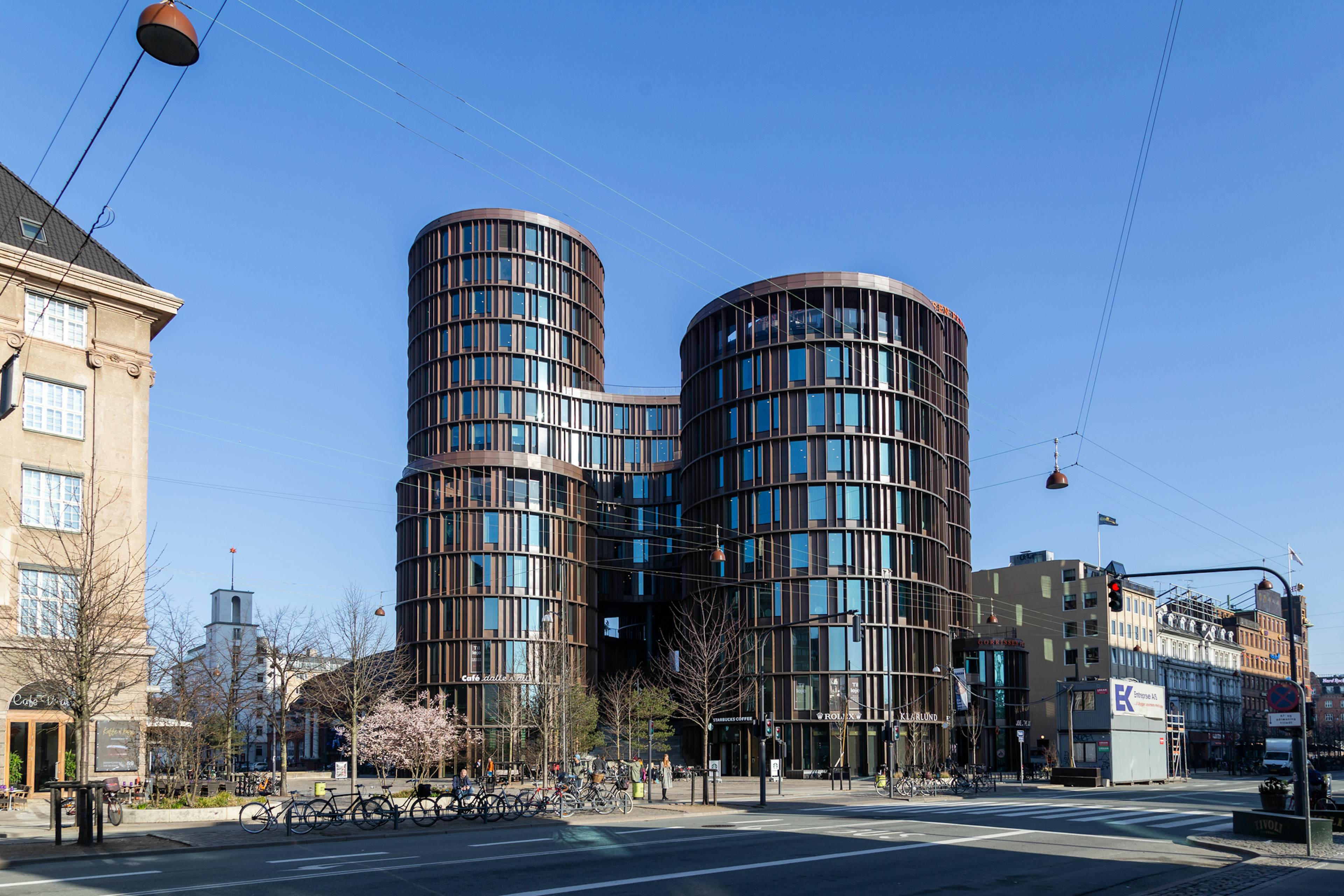Axel Towers
