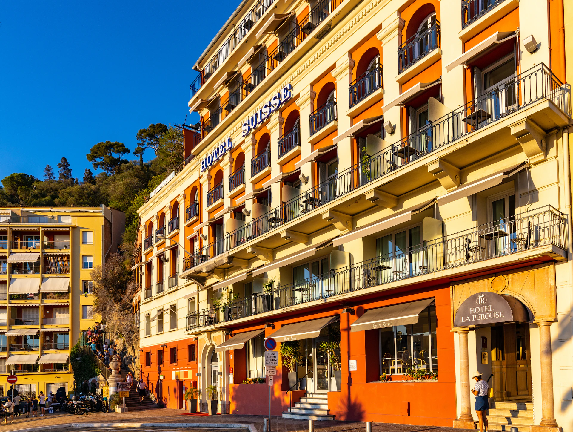 Raiders of the lost city in Nice