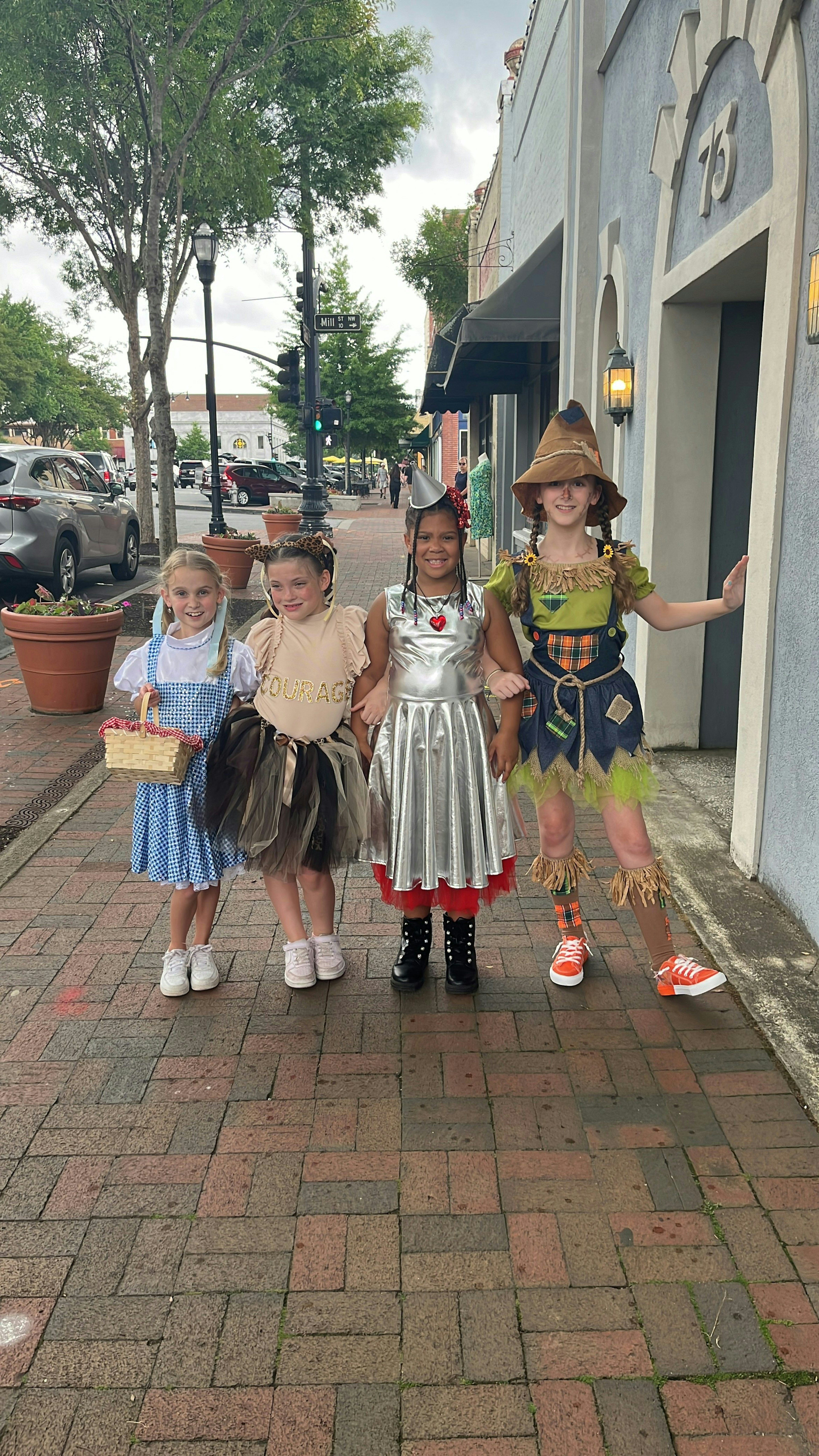 The Oz Escape in Marietta third image