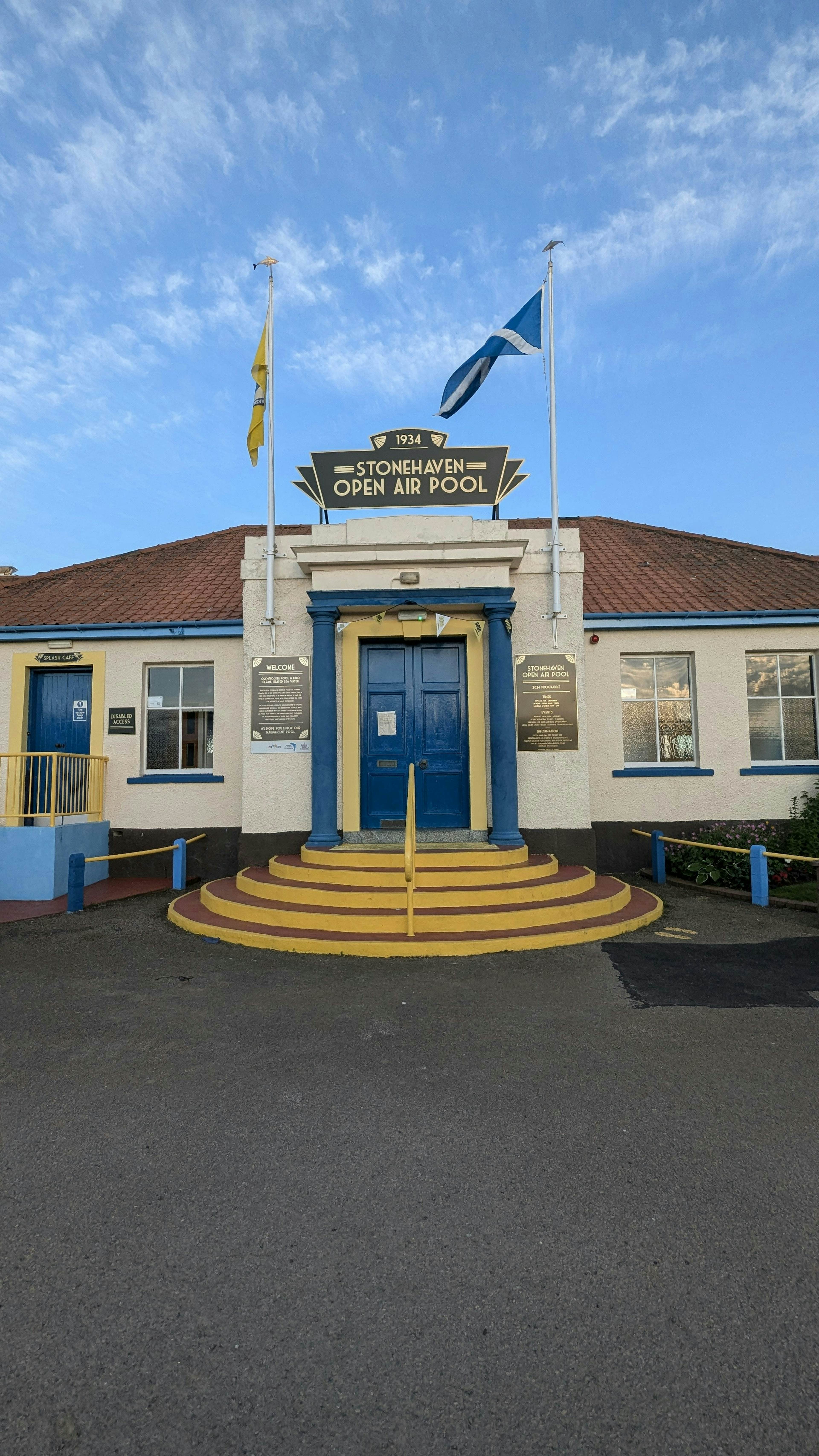 Stonehaven Heated Open Air Swimming Pool