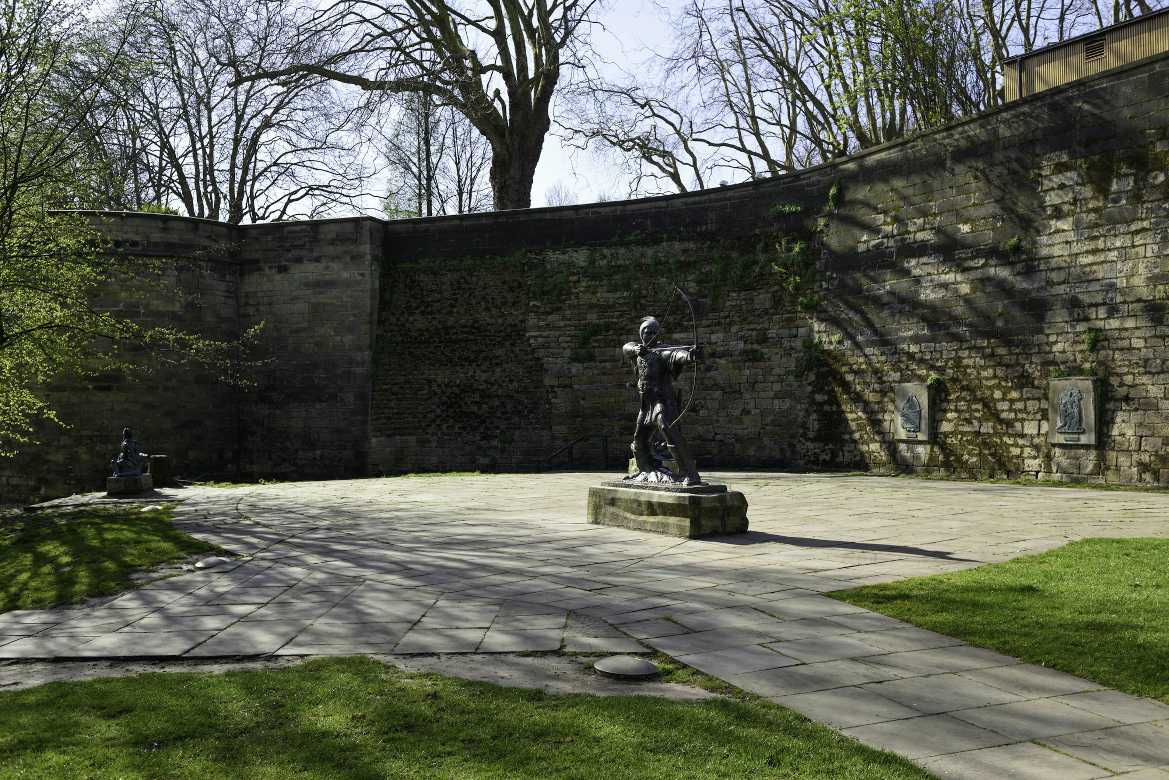 Robin Hood Statue