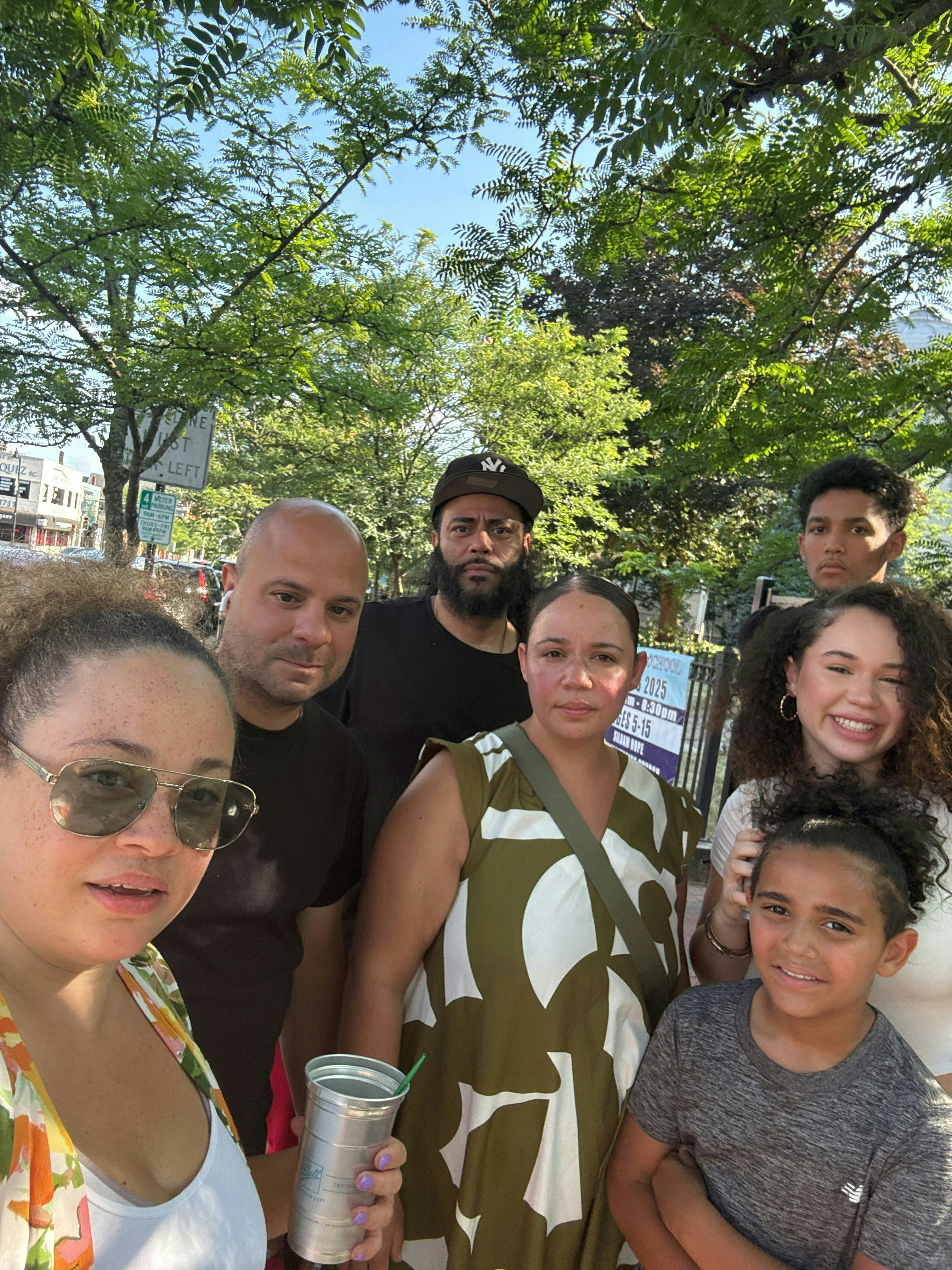 Murder Mystery: Solve the case in Elizabeth image 2