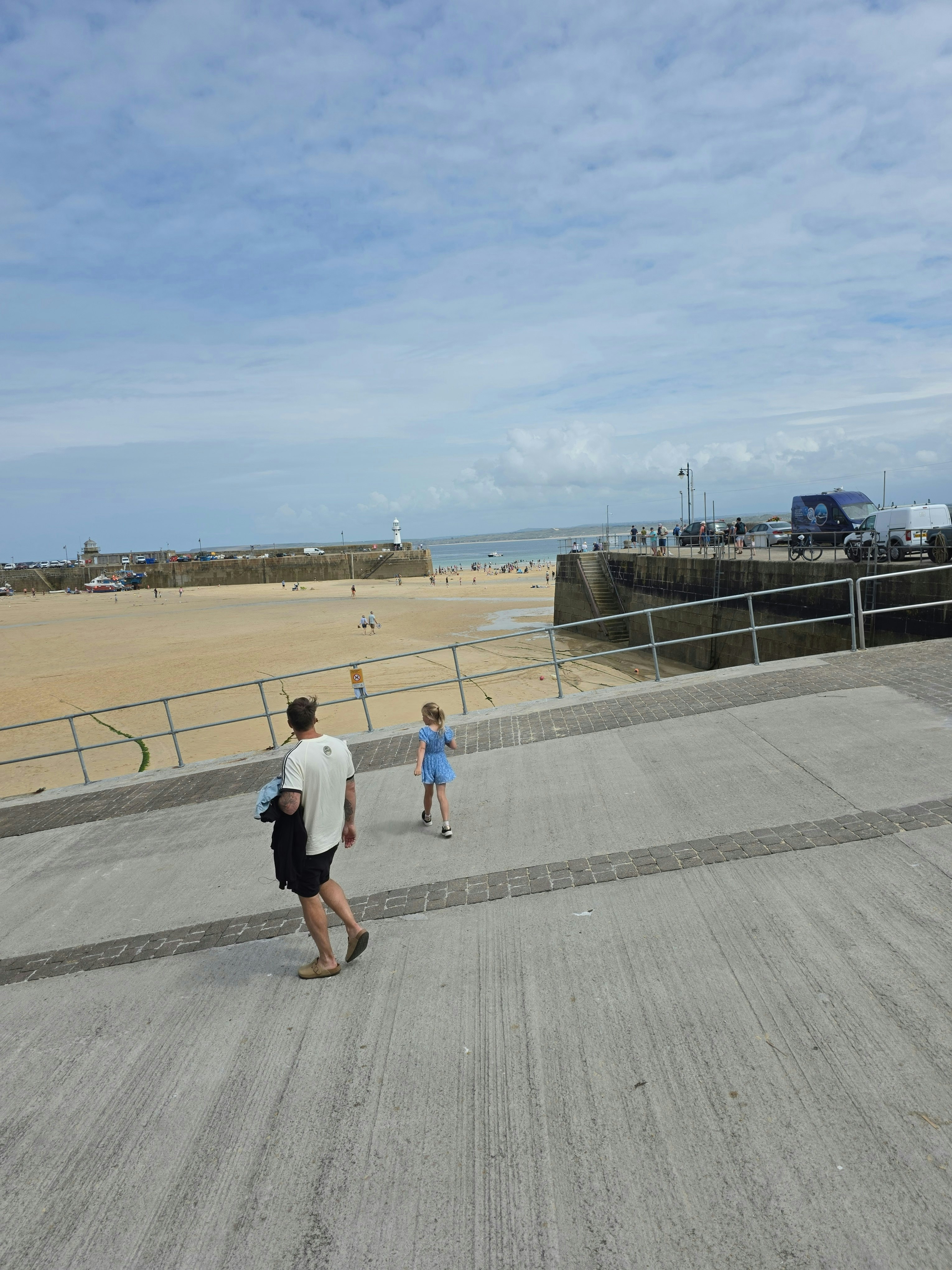 Micii detectivi: Rezolvă cazul simțurilor dispărute în St Ives image 2