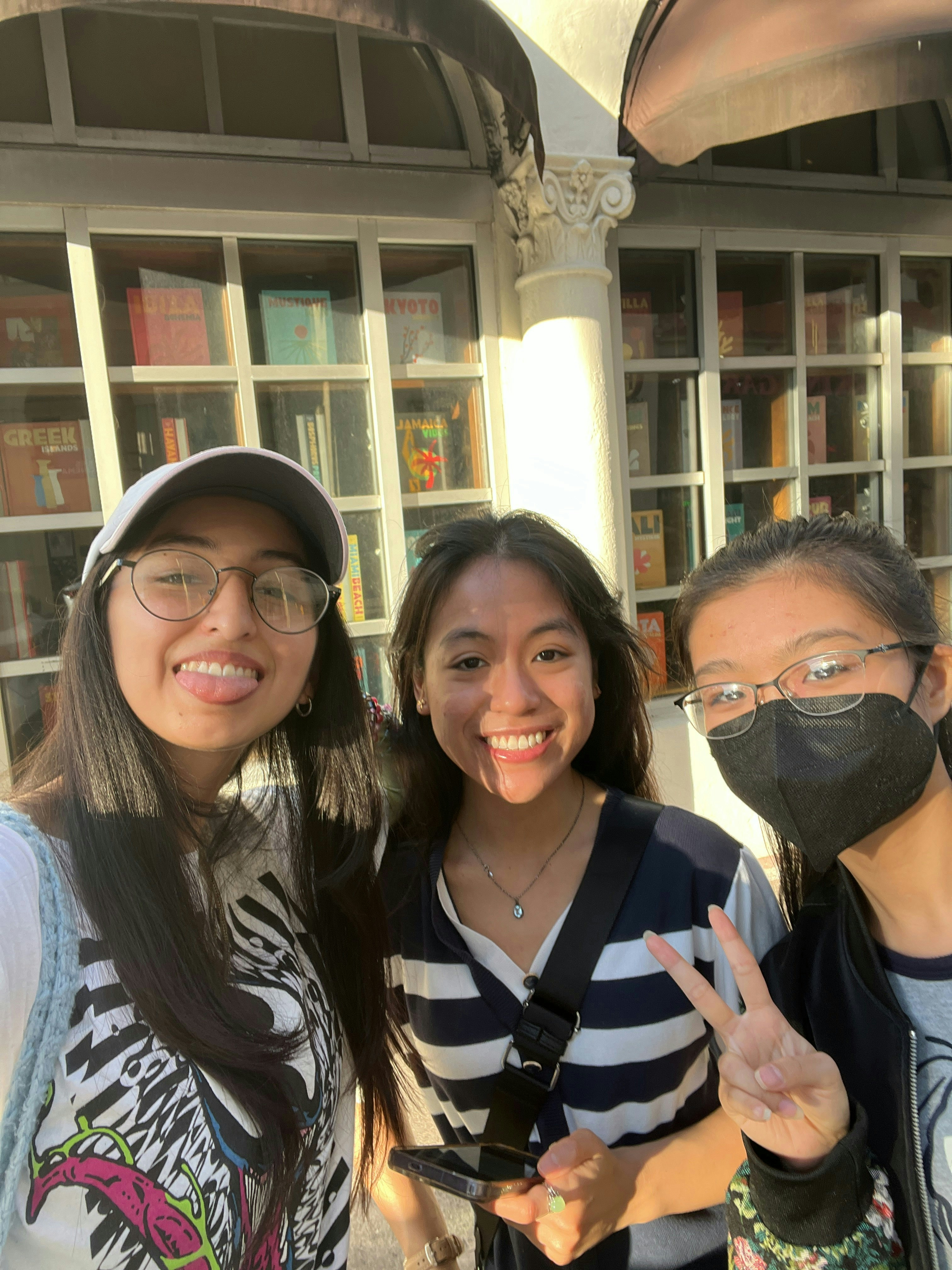 Murder Mystery: Solve the case in Coral Gables image 2