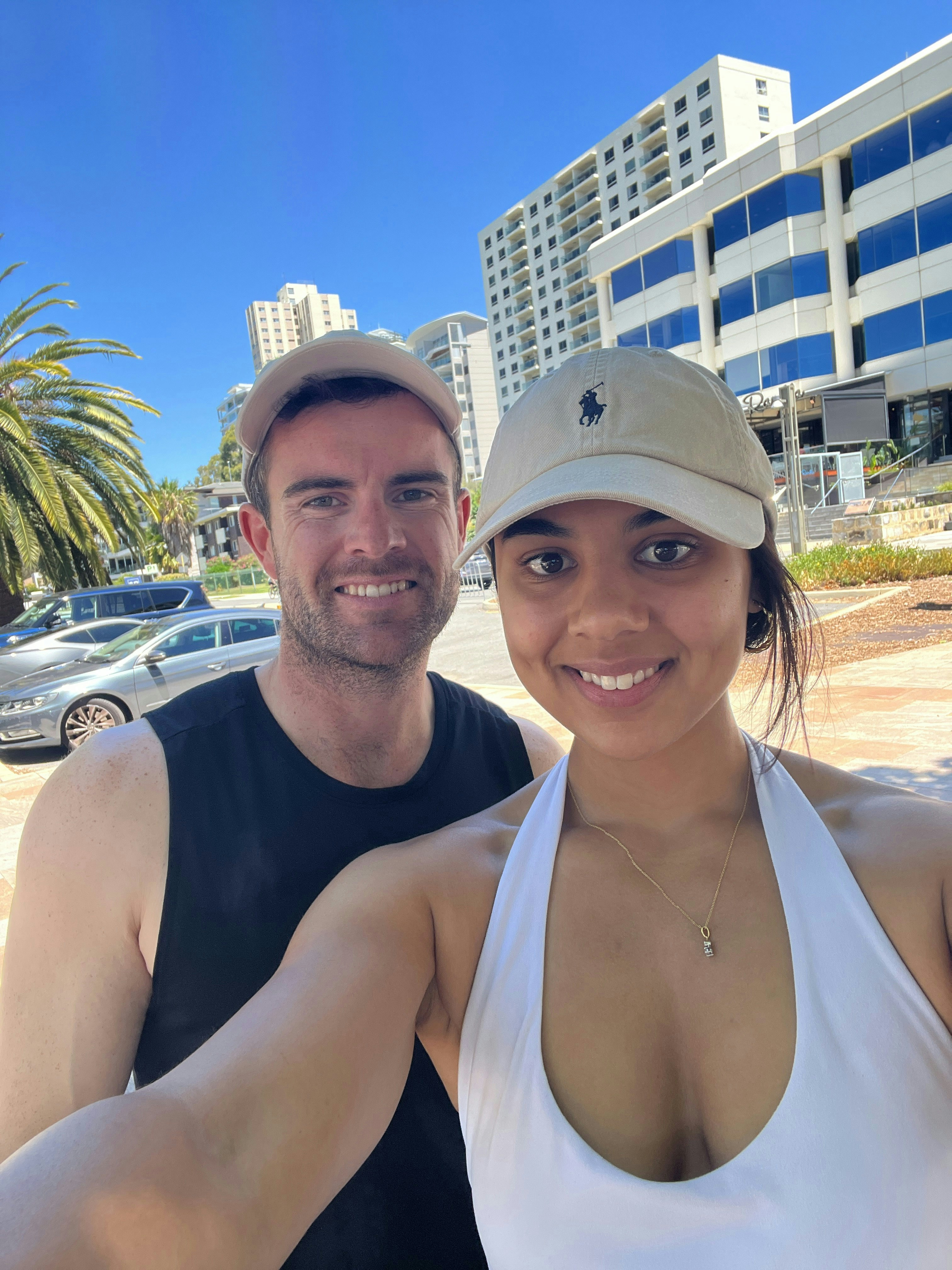 South Perth Murder Mystery: Solve the case image 2