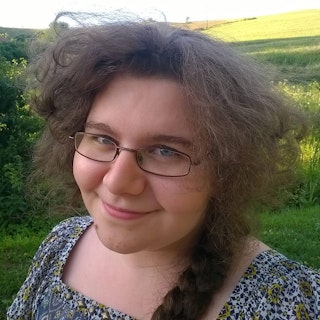 Leonóra Dér, quest creator on Questo