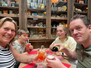 MiKaNoLu, quest creator on Questo